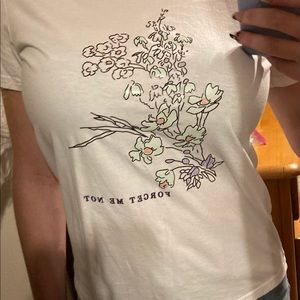 Shein white flower pastel graphic tee XS